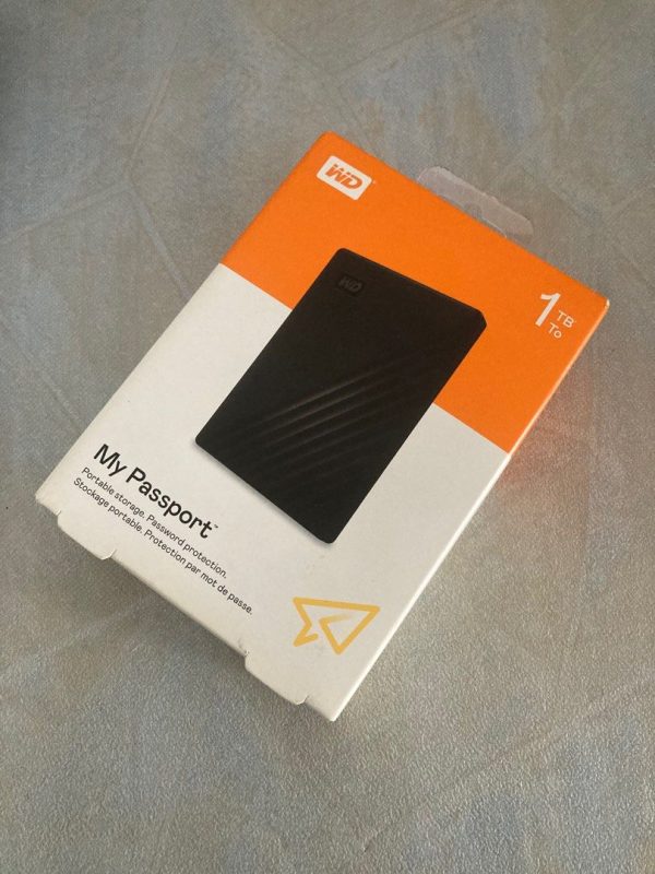 هارد اکسترنال وسترن دیجیتال مدل My Passport ظرفیت 1 ترابایت
